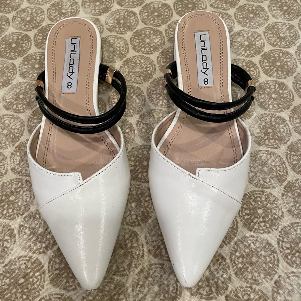 Unilady creamy white dress flats/mules.